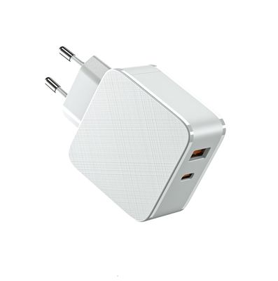 Travel 9V3A 65W GaN Mobile Cable Charger Plastic FCC